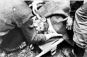 Zmasakrowany protestant stanu wojennego