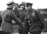 german-nazi-soviet-officer-shake-hands